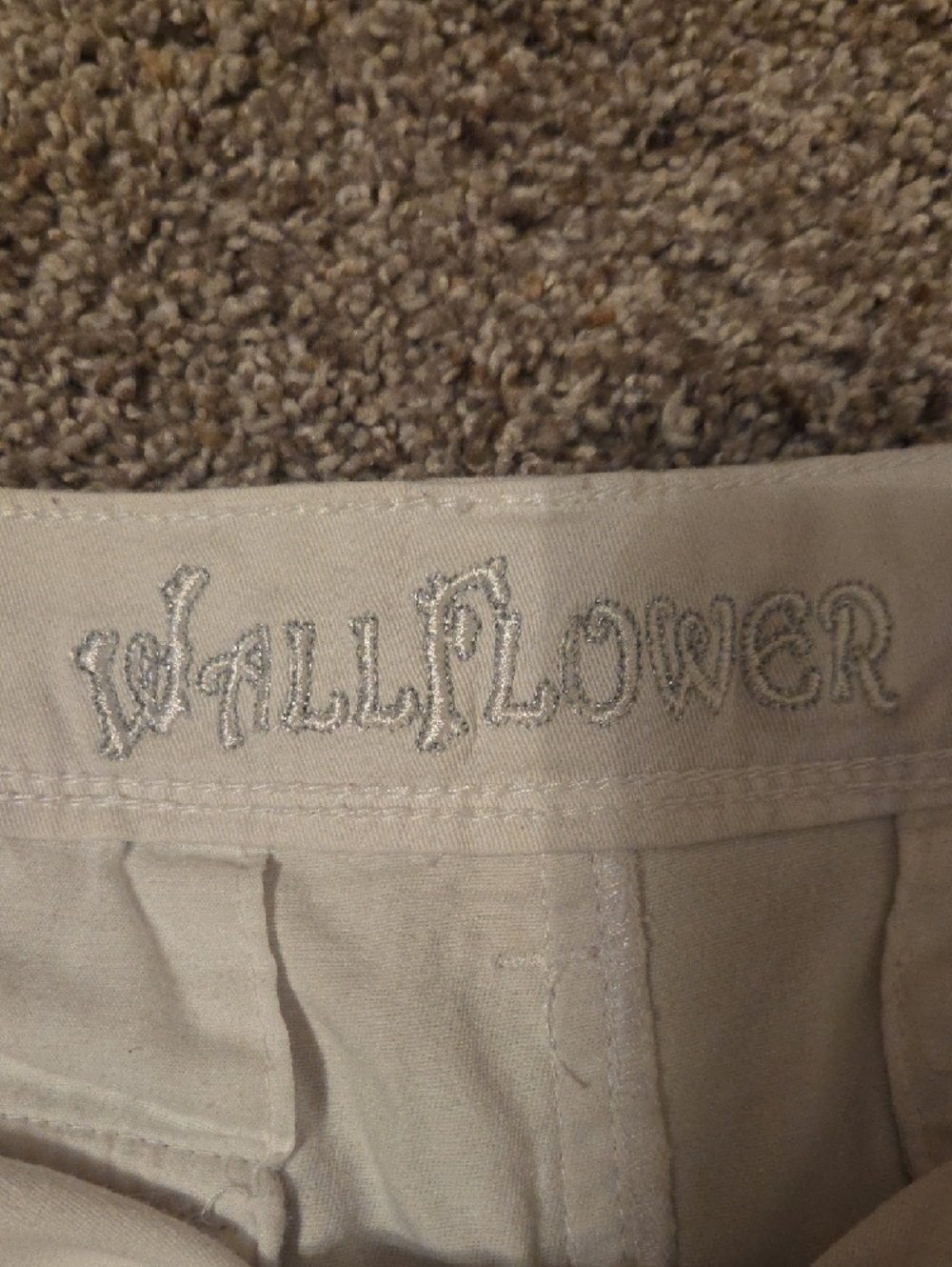 Women's White Casual Stretch Cotton Shorts - Picture 3 of 6